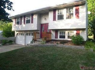 4367 Cherryhurst Dr, Stow, OH 44224