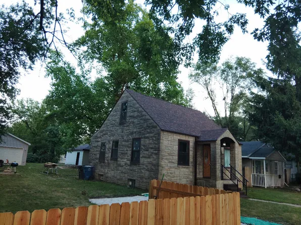 2735 Floyd St, Lake Station, IN 46405