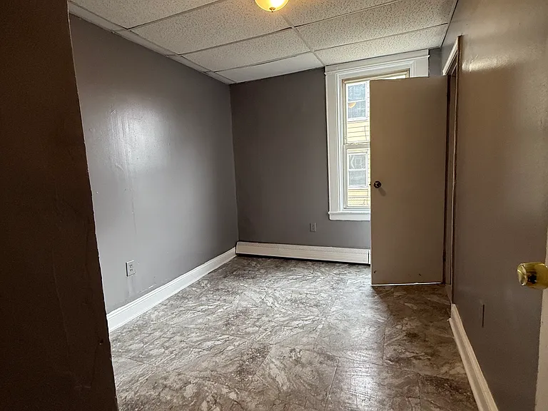 70 Eaton Pl #2A — Photo 5