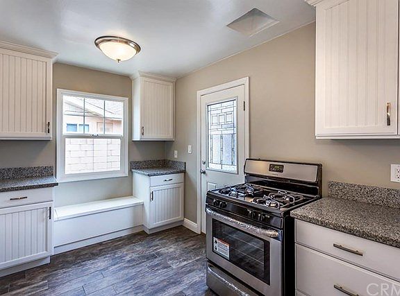 3rd image of 1332 E Century Dr