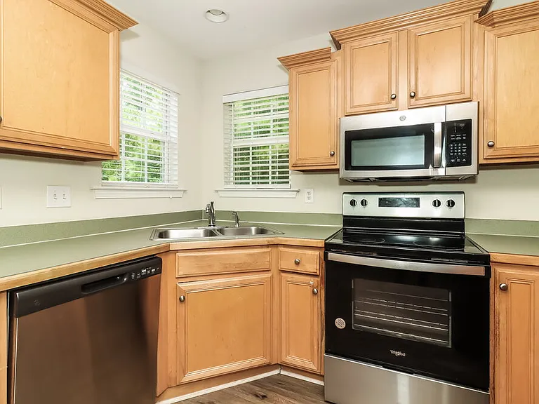212 Browning Cir — Photo 8