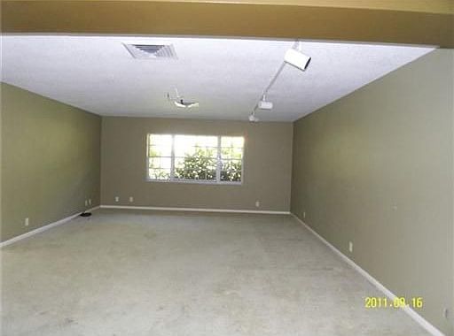 5th image of 2133 SE Bryson Ave