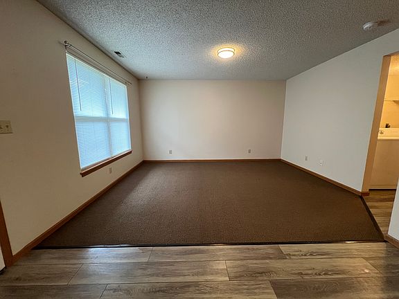 4th image of 408 McGoodwin Ave #F