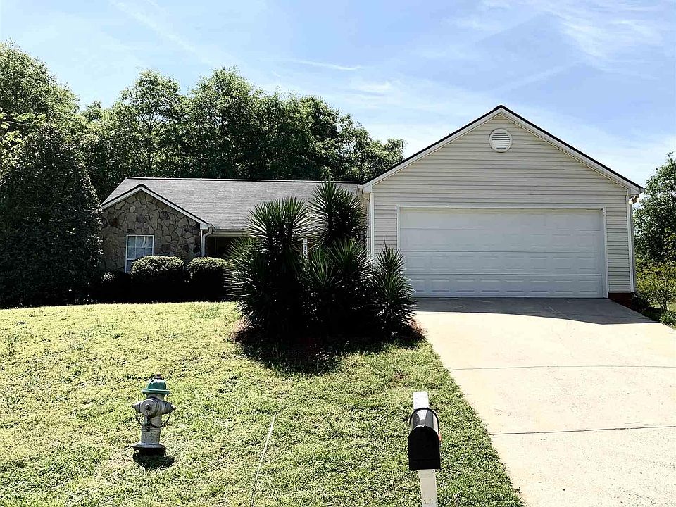 2nd image of 1013 Windsor Dr