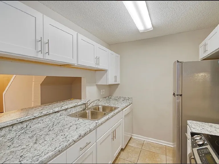 2912 Capital Park Dr — Photo 1
