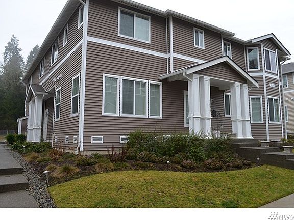 2nd image of 1633 Burnside Pl Unit C