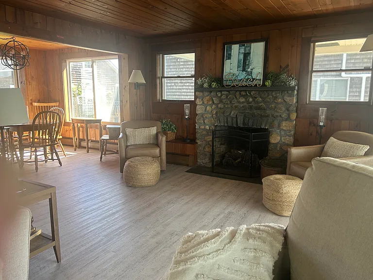 293 Giants Neck Rd — Photo 14