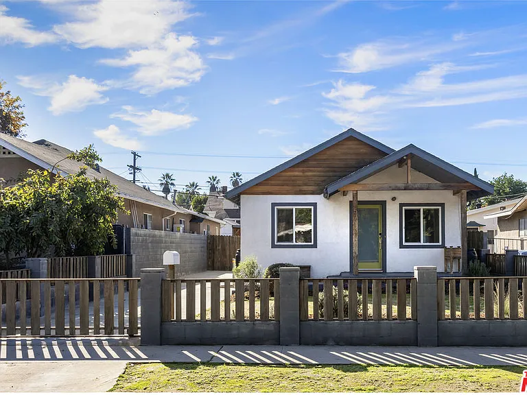 5712 Buchanan St — Photo 1