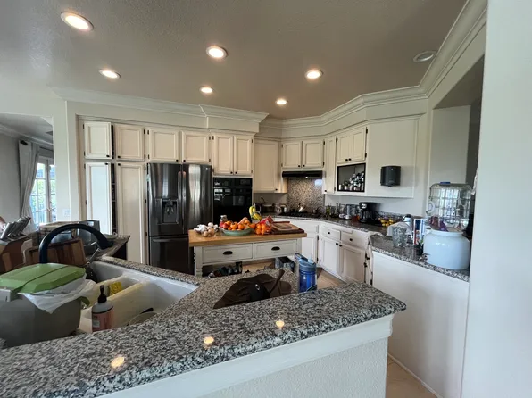 25755 Maple View Dr, Laguna Hills, CA 92653