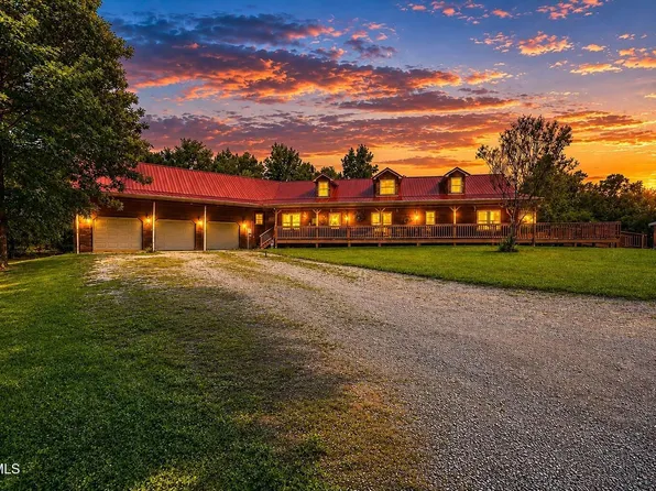 1374 W Allens Bridge Rd, Greeneville, TN 37743