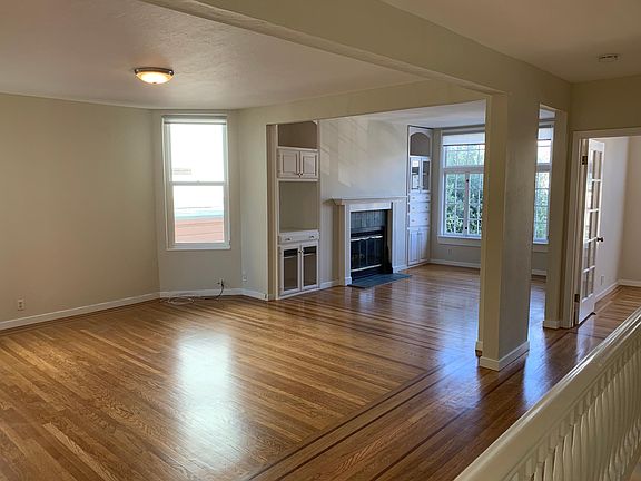 2nd image of 423 Spruce St