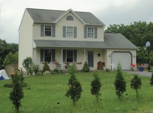 308 Walnuttown Rd, Fleetwood, PA 19522