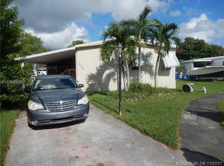 230 NW 218th Ter, Pembroke Pines, FL 33029