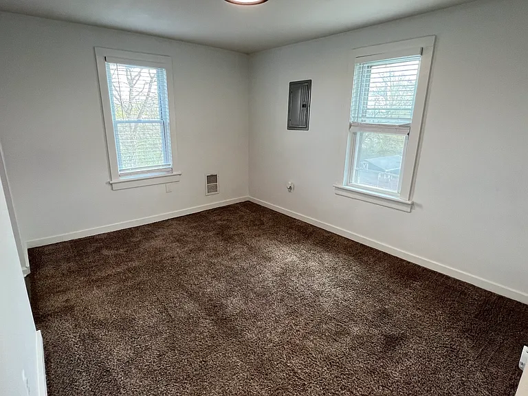 802 Bridge St #2 — Photo 10