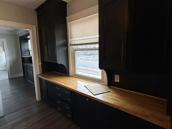 4th image of 3501 Oakland Ave #1