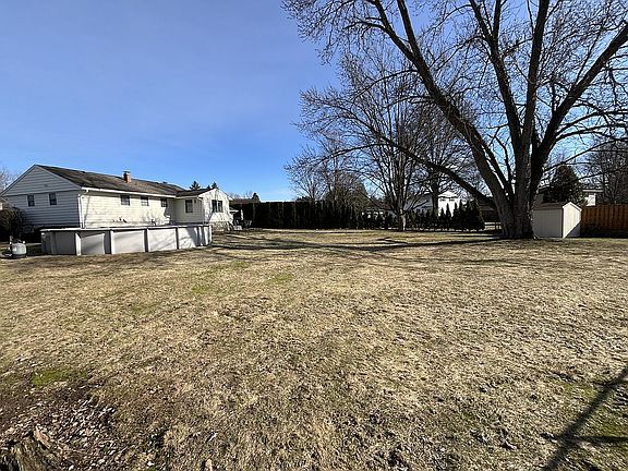 3rd image of 1703 Lincoln Ln