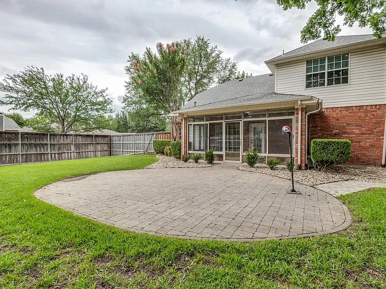 6137 Pebble Creek Dr — Photo 24