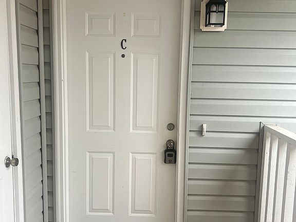 4th image of 4208 Edith Ln APT C