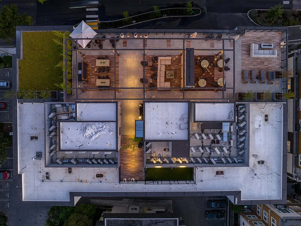 Bellevue10 - August 30 - exteriors - web- 26
