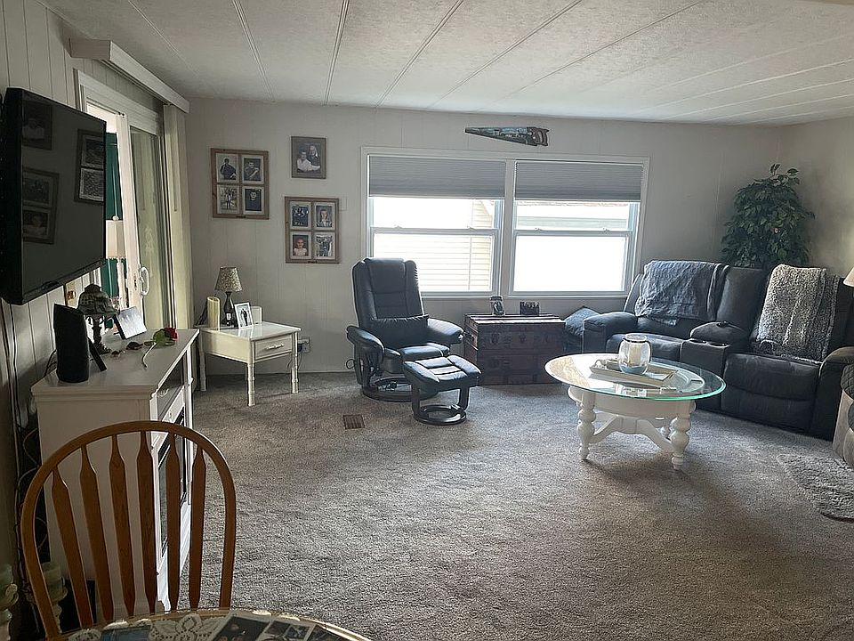 1st image of 37224 Lakewood Dr