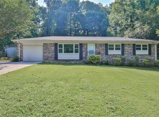 5710 Woodland Dr, Acworth, GA