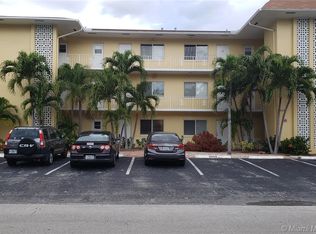 3061 49th St #2, Fort Lauderdale, FL 33308