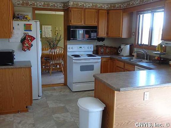3rd image of 5950 Jerusalem Dr