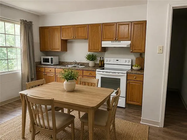 36326 Salmen St #B — Photo 8