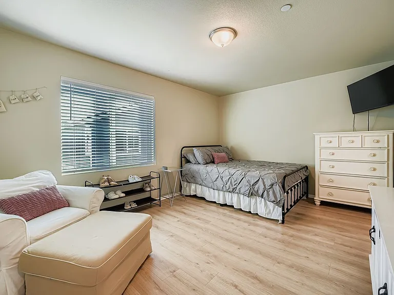 32668 Steamboat Ln — Photo 15
