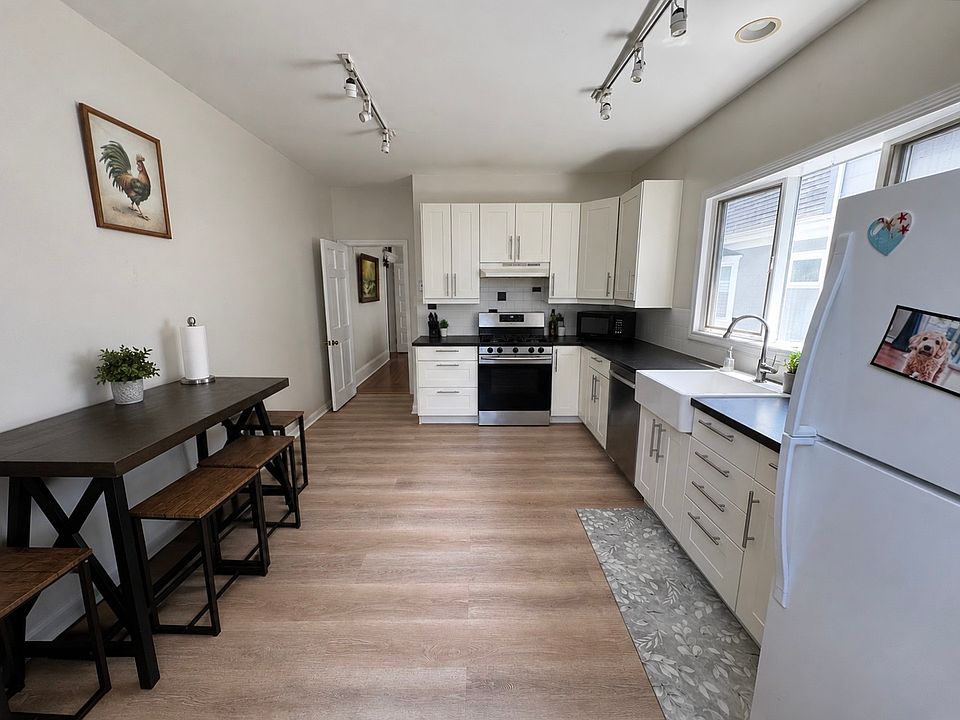 1st image of 62 Bromfield Rd #2