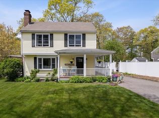 132 Lake Dr, Plymouth, MA 02360
