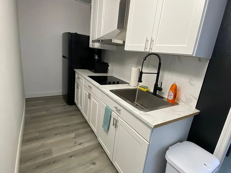 204 Longfellow Blvd #5 — Photo 5