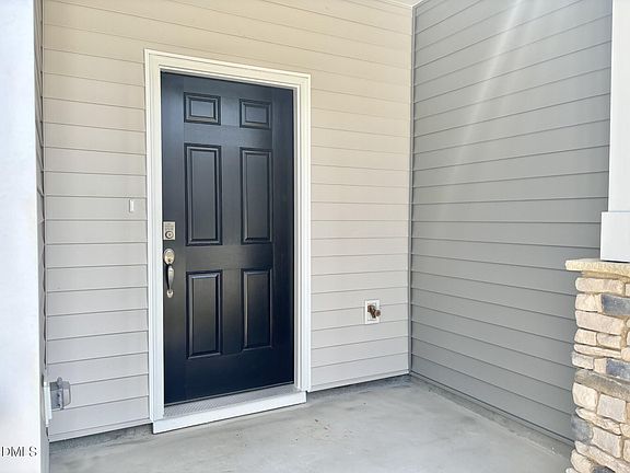 2nd image of 224 Alberta Dr #143