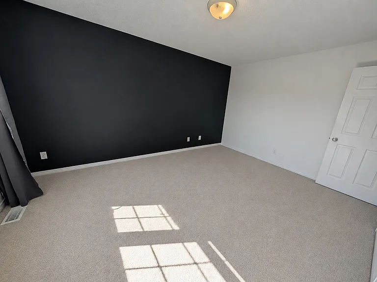 934 Bluffwood Ave — Photo 16