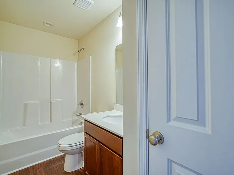 580 Millsgate Cir — Photo 37