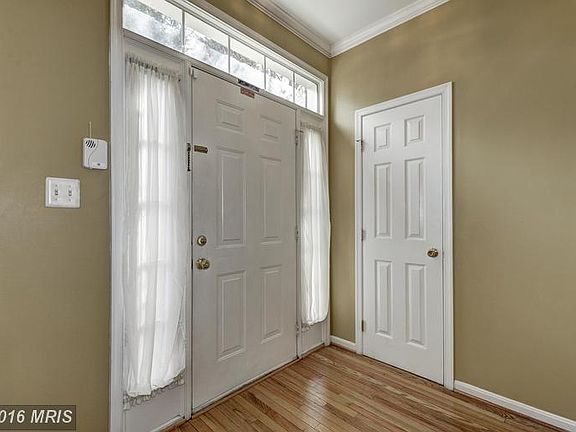 3rd image of 5619 Brookland Ct
