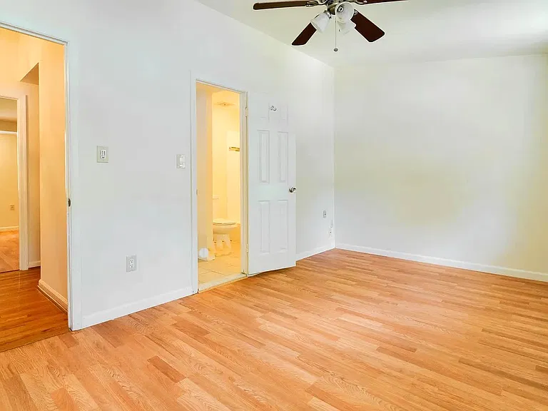 5494 Endicott Ln — Photo 7