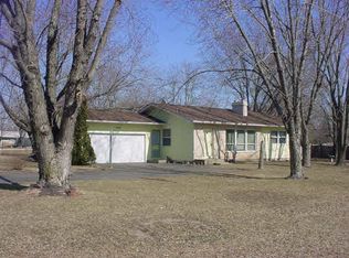 205 W Hononegah Rd, Rockton, IL 61072