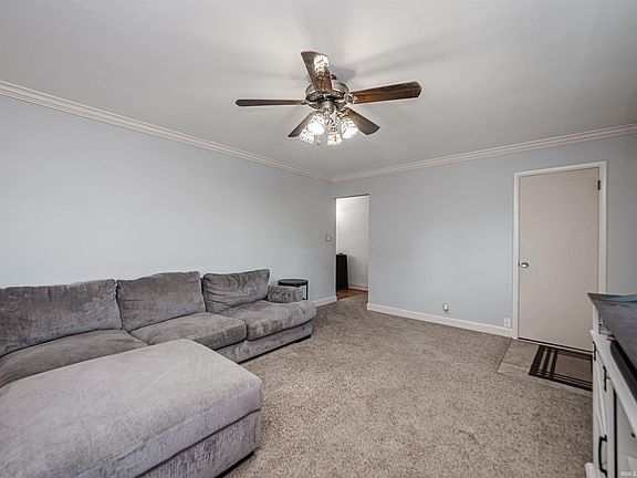4th image of 2051 Mahrendale Ave