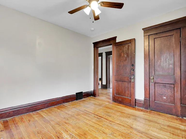 505 W Lenawee St — Photo 12