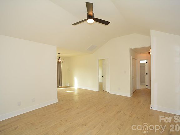 4th image of 6607 Sullins Rd