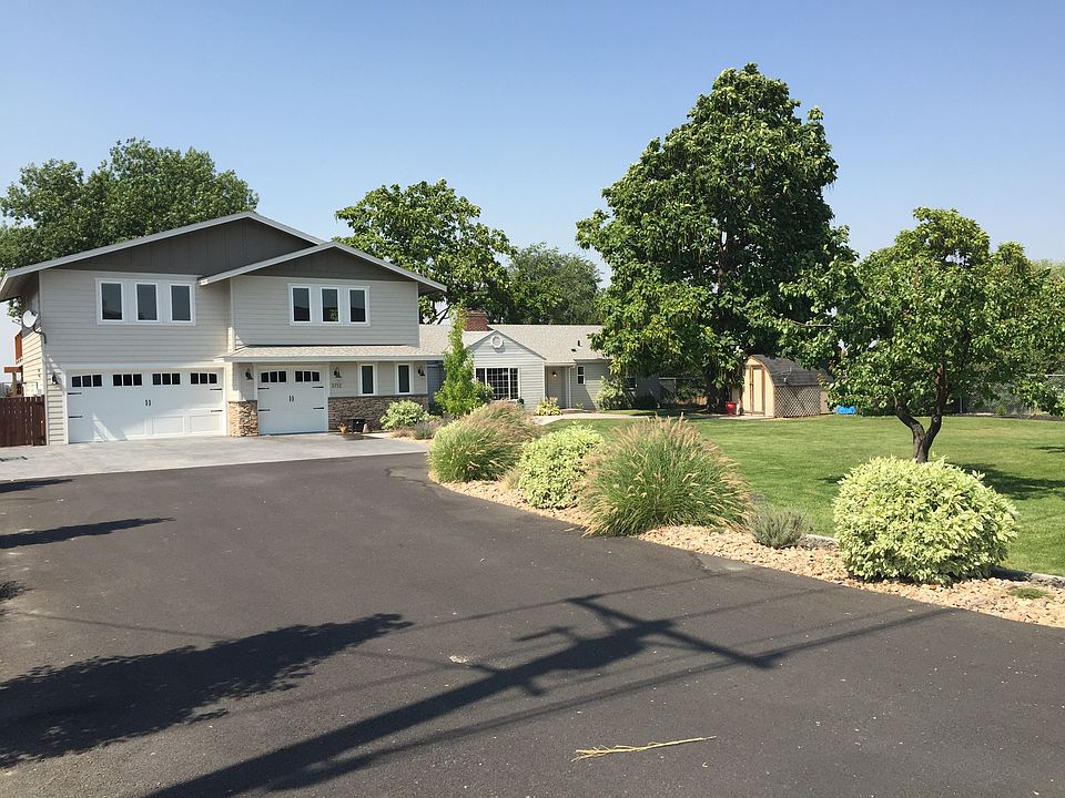 1st image of 3712 W Lakeshore Dr