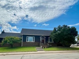 908 Hickory St, Victoria, KS 67671