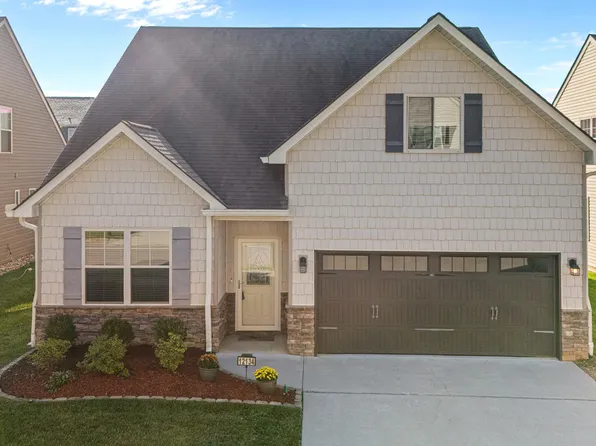 12134 Woodhollow Ln, Knoxville, TN 37932