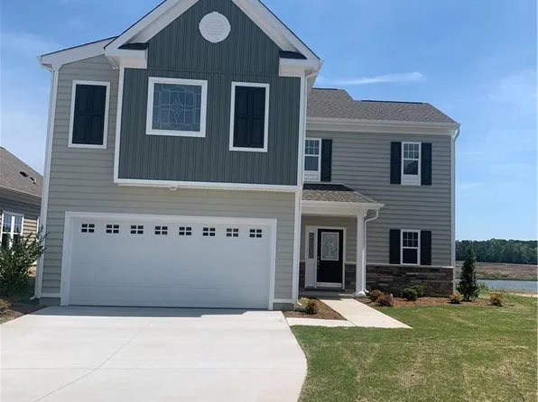 106 Corcoran Ln, Suffolk, VA 23434