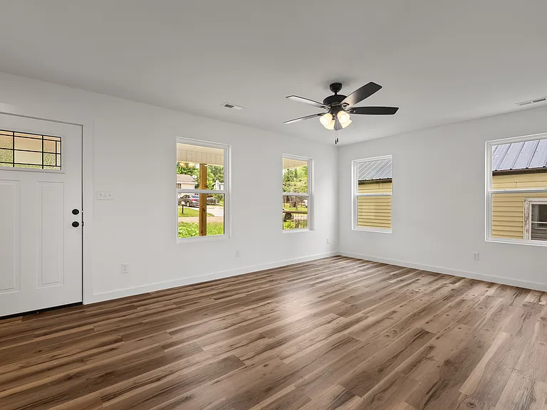 726 Belleaire Ave — Photo 23