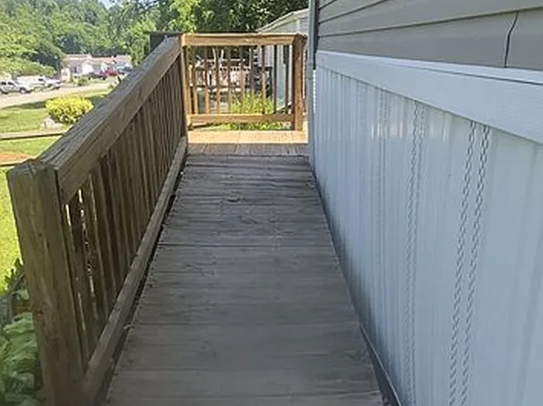 391 Fancy Filly Cir, Martinsburg, WV 25403