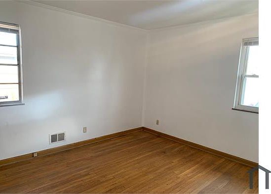 4th image of 802 S Weyant Ave #B
