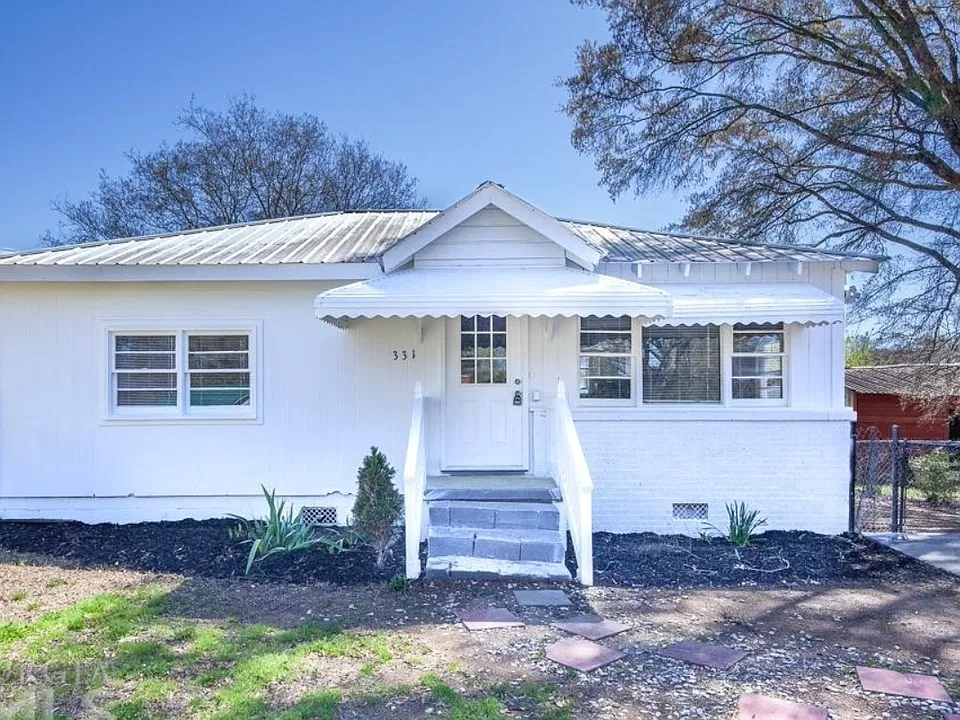 331 Fairview Ave