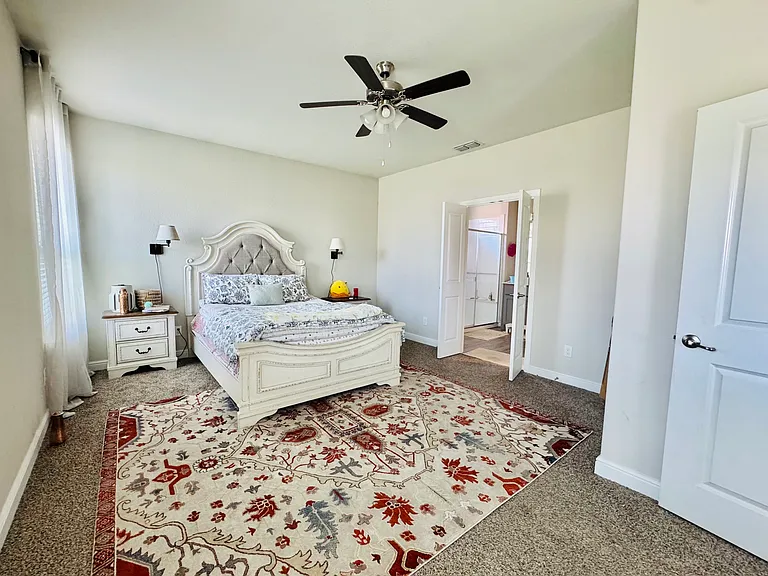 15736 Hazelhurst Ln — Photo 4